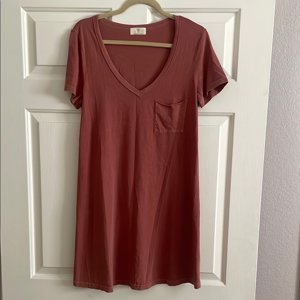 T.LA Petite V-Neck Dress